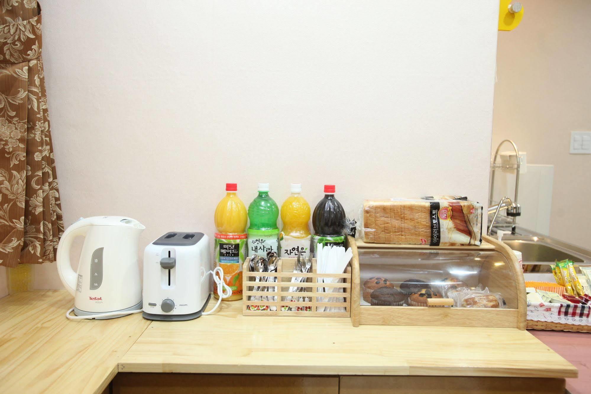 Kukje Myeongdong House Hotel Seoel Buitenkant foto